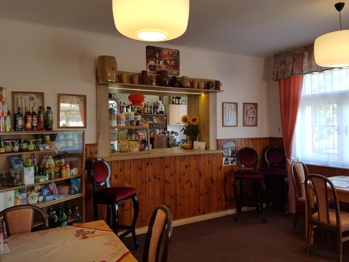 Penzion Na Pracharne Kladruby  Εξωτερικό φωτογραφία
