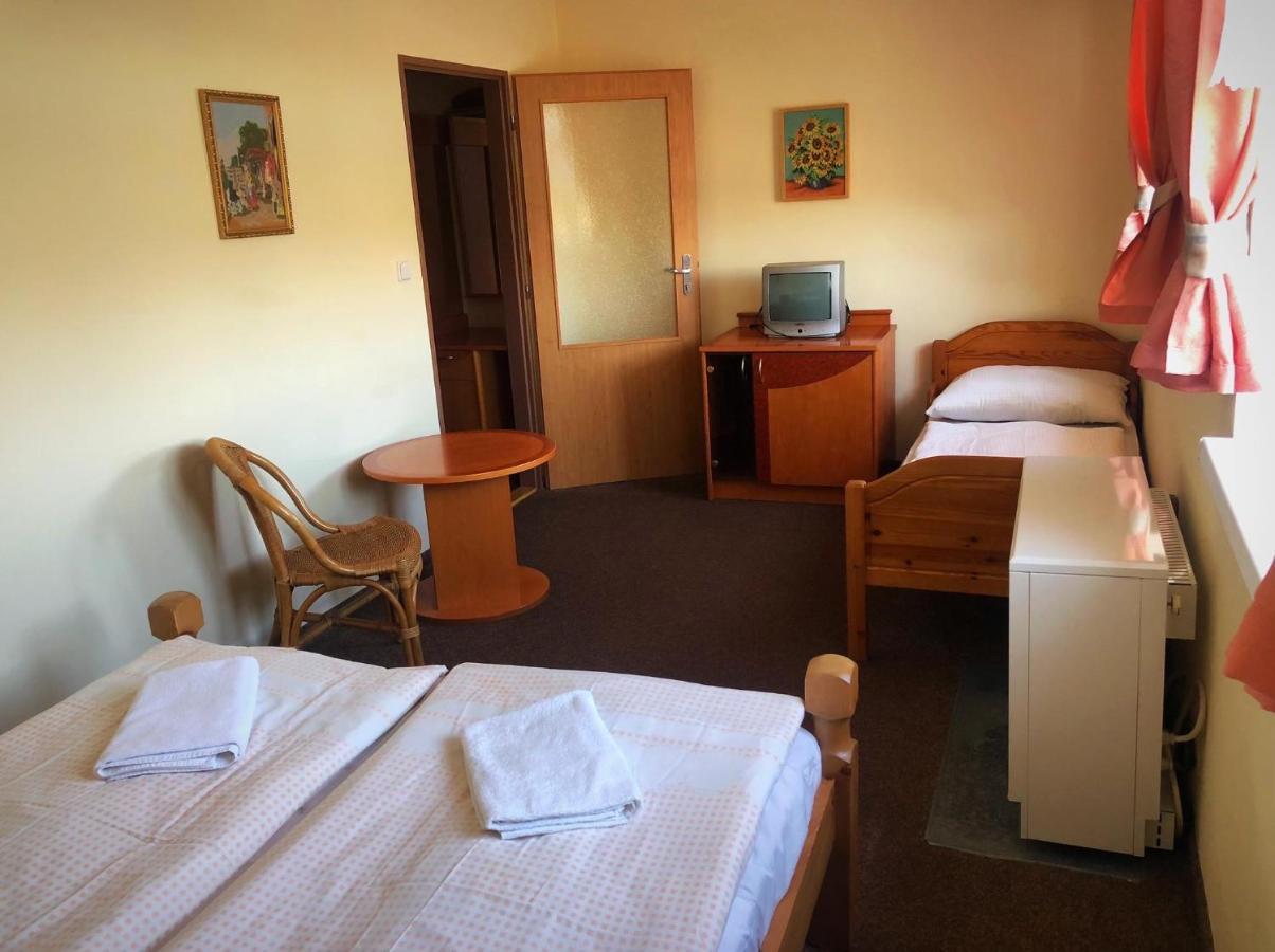 Penzion Na Pracharne Kladruby  Εξωτερικό φωτογραφία